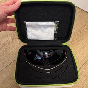 KOO OPEN EYEWEAR - Black/Red Sunglasses + Spare Clear Lenses Ziess with case